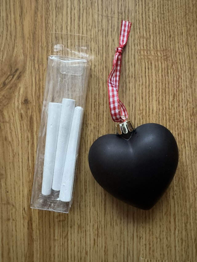 Nowa bombka kredowa