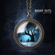 Star Girl i Bocian, romantyczny medalion