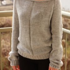 Szary sweter