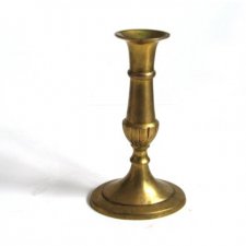 mosiężny świecznik