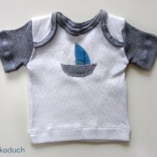 bluzka niemowlęca z łódką