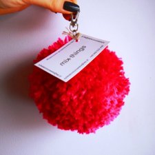 Pompon! flo rózowy - brelok