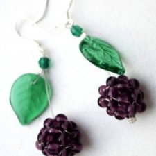 Blackberry bite / willow green