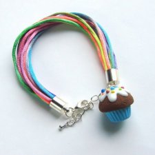 Kolorowa bransoletka z muffinką