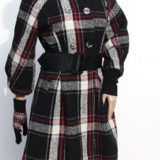 płaszczyk w kratę
