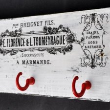 Drewniany wieszak  -  shabby chic