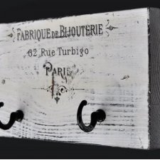 Drewniany wieszak  -  shabby chic