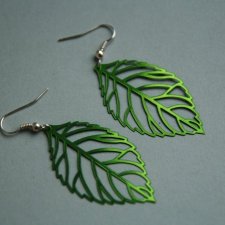 błyszczące liście