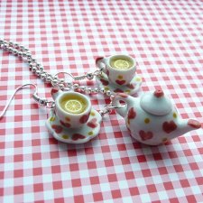 Komplet ceramika w serduszka z herbatą