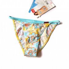 dół bikini Triumph kwiaty