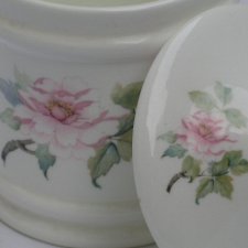 Angielska Porcelana.