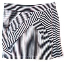 Spódnica zakładana w stylu marynarskim