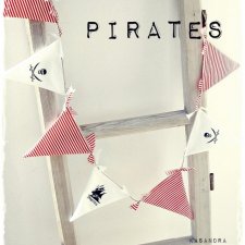 PIRATES - girlanda