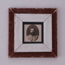 Vintage - Czerwona Ramka - stare drewno