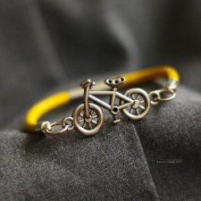 BICYCLE & YELLOW