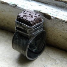 Roman Ancient Ring ;) brązowa lawa