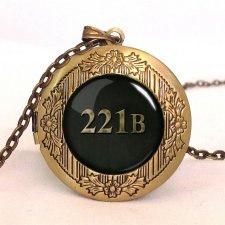 221B - sekretnik z łańcuszkiem - Egginegg