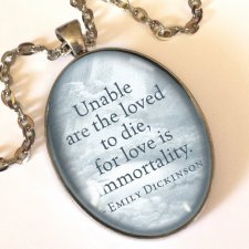 Nieśmiertelna miłość - owalny medalion z łańcuszkiem - Egginegg