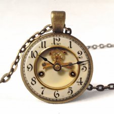 Stary zegar - medalion z łańcuszkiem - Egginegg