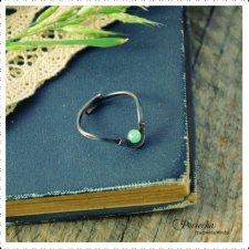 Ines - pierścionek z jadeitem w stylu boho