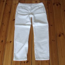 Białe klasyczne spodnie 16/44