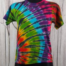tęczowe tie dye