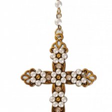 Perłowy krzyżyk
