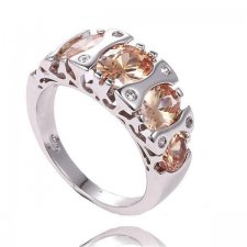 Pierścionek w kolorze szampana