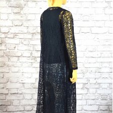 DŁUGA KORONKOWA NARZUTKA