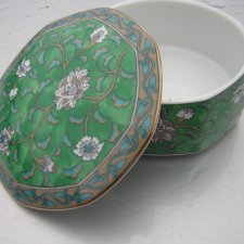 duże oryginalnie orientalne  porcelanowe Puzdro