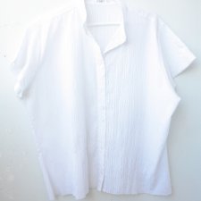 Dla puszystej biała bluzka