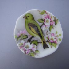 W  Miniaturze  Fine Bone China Made in England
