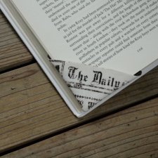 2 zakładki narożne do książek  - Gazeta