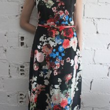 Sukienka w kwiaty firmy Papaya rozmiar 42/XL