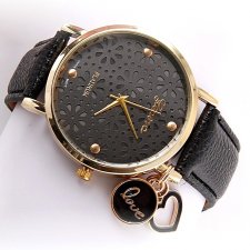 Zegarek z zawieszkami w kolorze czarno- złotym