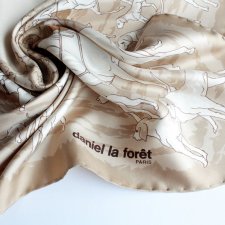 Exclusive silk Daniel La Foret