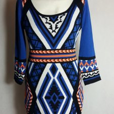Azjacka sukienka