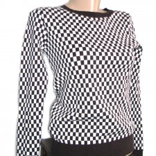 sweterek szachownica firmy Ebelieve