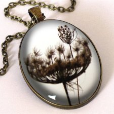 Dmuchawiec 0694 - owalny medalion z łańcuszkiem - Egginegg