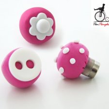 Nakrętki na Twoje wentylki  różowe KwIaTkI  prezent