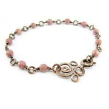 Subtle pink bracelet