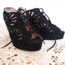 BUTY - ROZMIAR 39