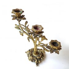 mosiężny świecznik