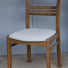 Krzesło dębowe ze Swarzędzkiej Fabryki Mebli_01