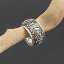 srebrna w orientalnym stylu - obrączka