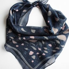 Romantyczna zwiewna chusta vintage