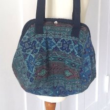pleciona torebka w azteckie wzory