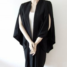 Ede and Ravenscroft toga