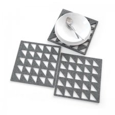 Podkładki pod talerze z trójkątami, 30×30, sz, 4szt