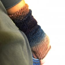 ciemny las / mitenki